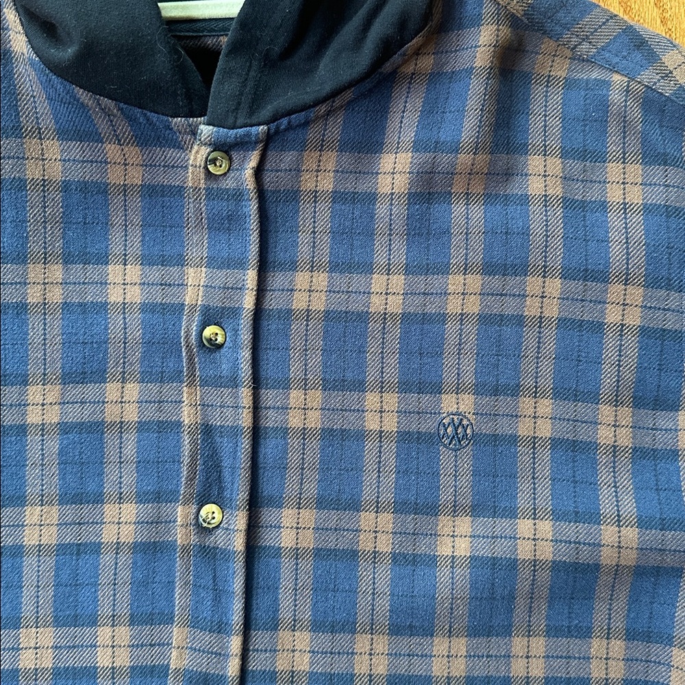 10.Deep Plaid Button-Up Shirt With Hood View 2